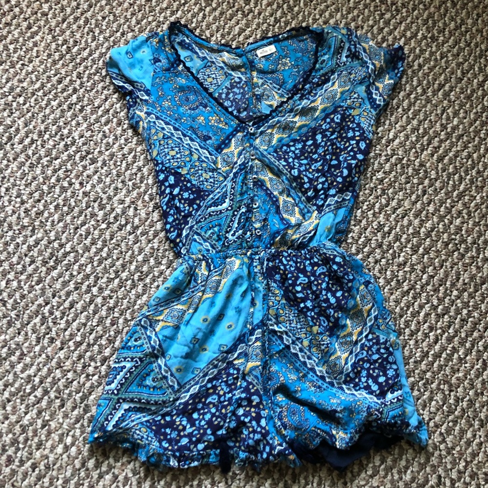 hollister blue romper - size small (EUC)